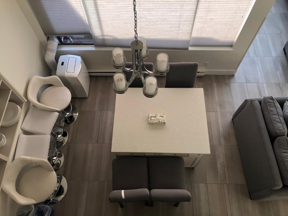 Hearthstone Lodge Loft, Village Centre, Private Hot Tub, Sleeps 6 휘슬러 외부 사진